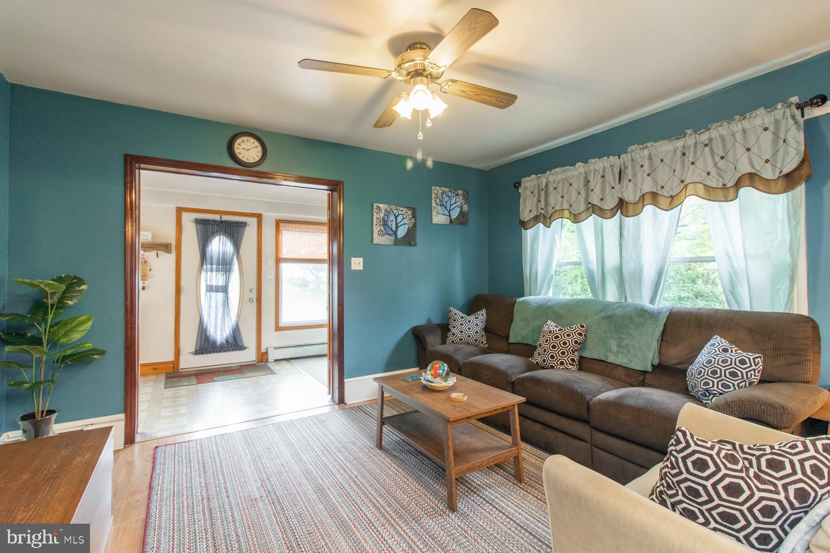121 Manor Road Hatboro, PA 19040 - Photo 8 of 33 Gallery Image 8