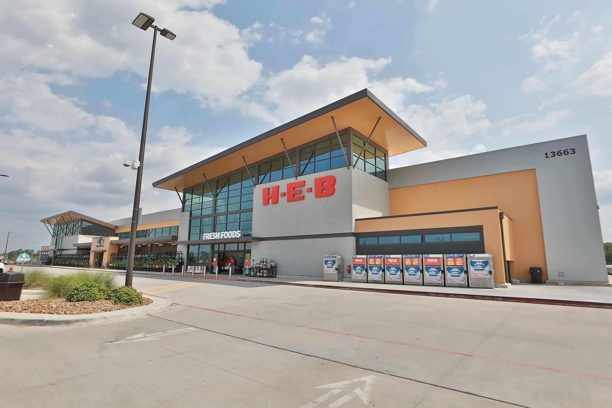 14110 Greystone Ter Street Magnolia, TX 77354 - Photo 27 of 34 The Area Around Magnolia Place Is Growing Rapidly With Lots Of New Commercial Development Making Everyday Life More Convenient. The Nearby HEB Is Literally A Three-Minute Car Ride From Your Front Door.