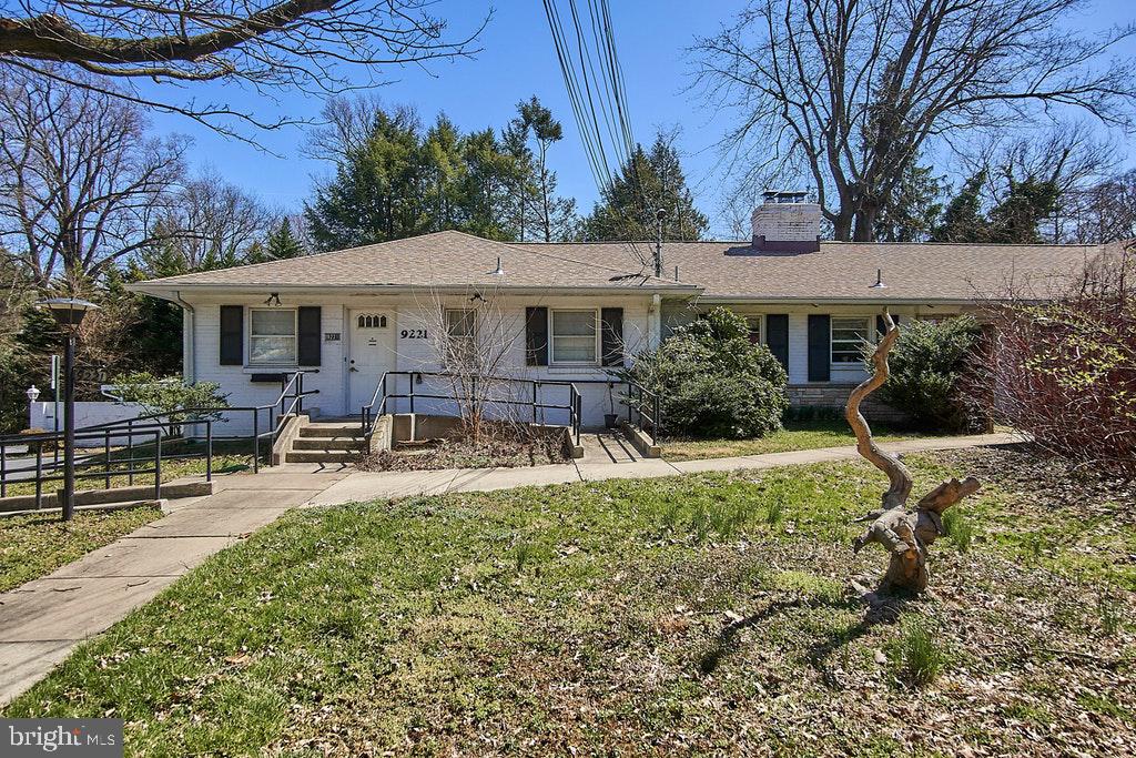 9221 Colesville Road Silver Spring, MD 20910 - Photo 4 of 13 Fixer-upper or remove?