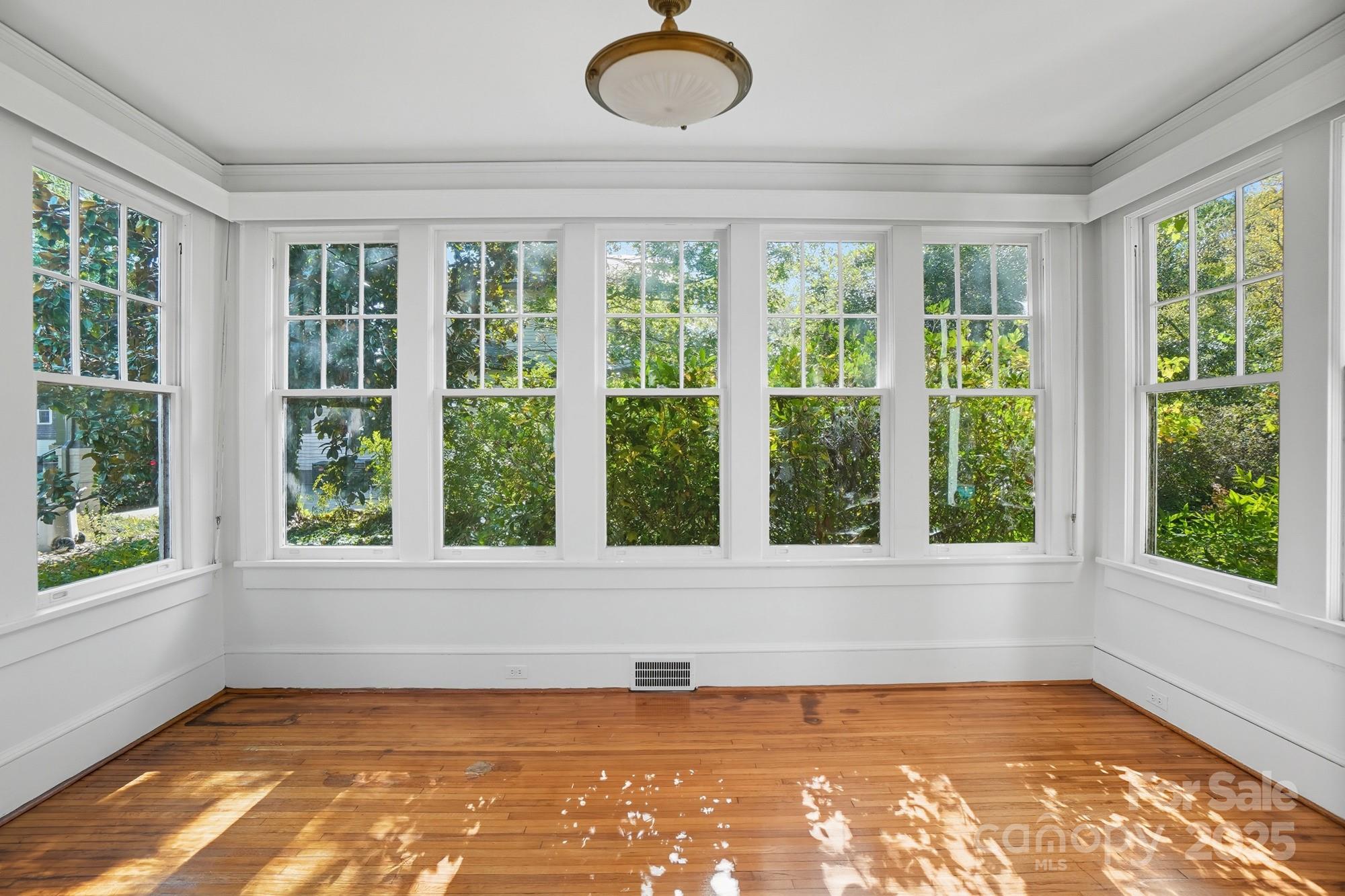 504 South York Street Gastonia, NC 28052 - Photo 9 of 47