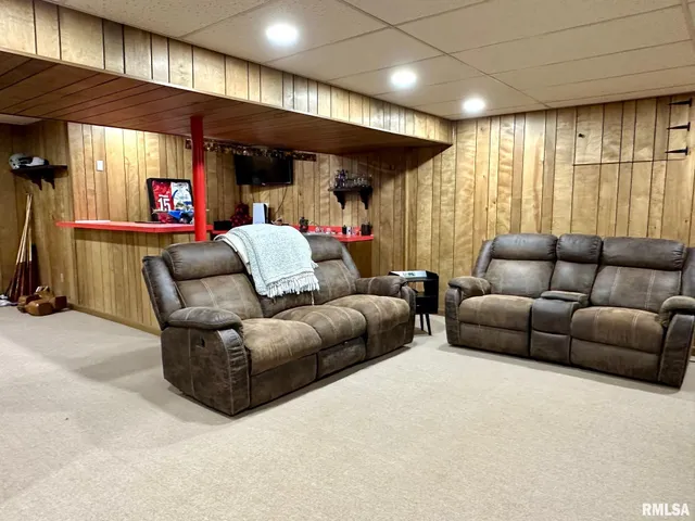 $299,900 | 5 Book Lane, Jacksonville, IL 62650