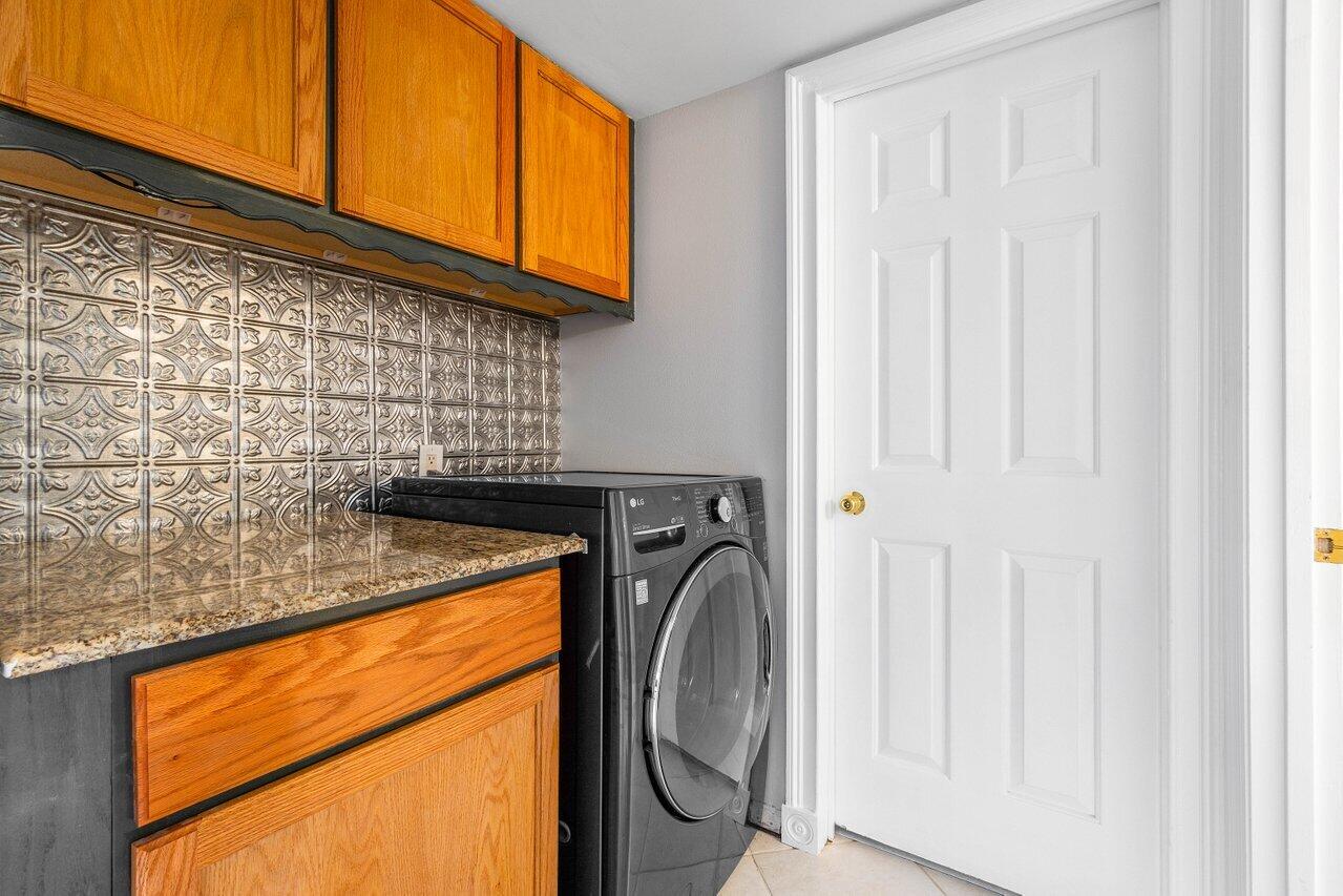 401 Clubhouse Circle, Unit 401A Jupiter, FL 33477 - Photo 19 of 34 024-401ClubhouseCircle-Jupiter-FL-33477-