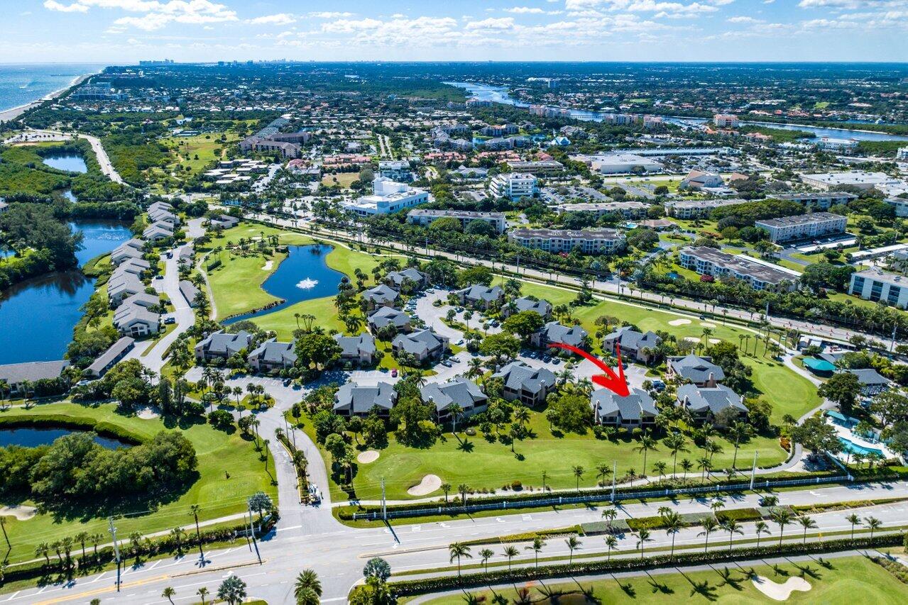 401 Clubhouse Circle, Unit 401A Jupiter, FL 33477 - Photo 31 of 34 040-401ClubhouseCircle-Jupiter-FL-33477-