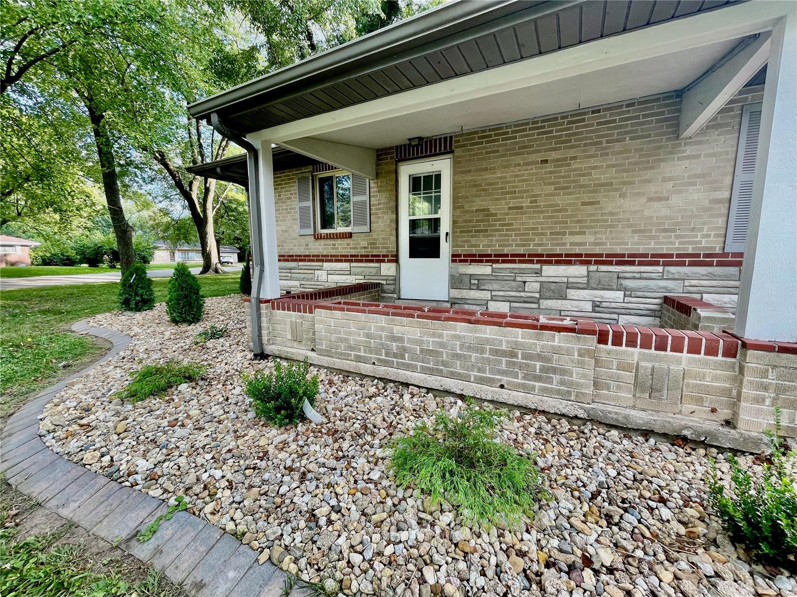 121 Alice Drive O'Fallon, IL 62269 - Photo 6 of 35