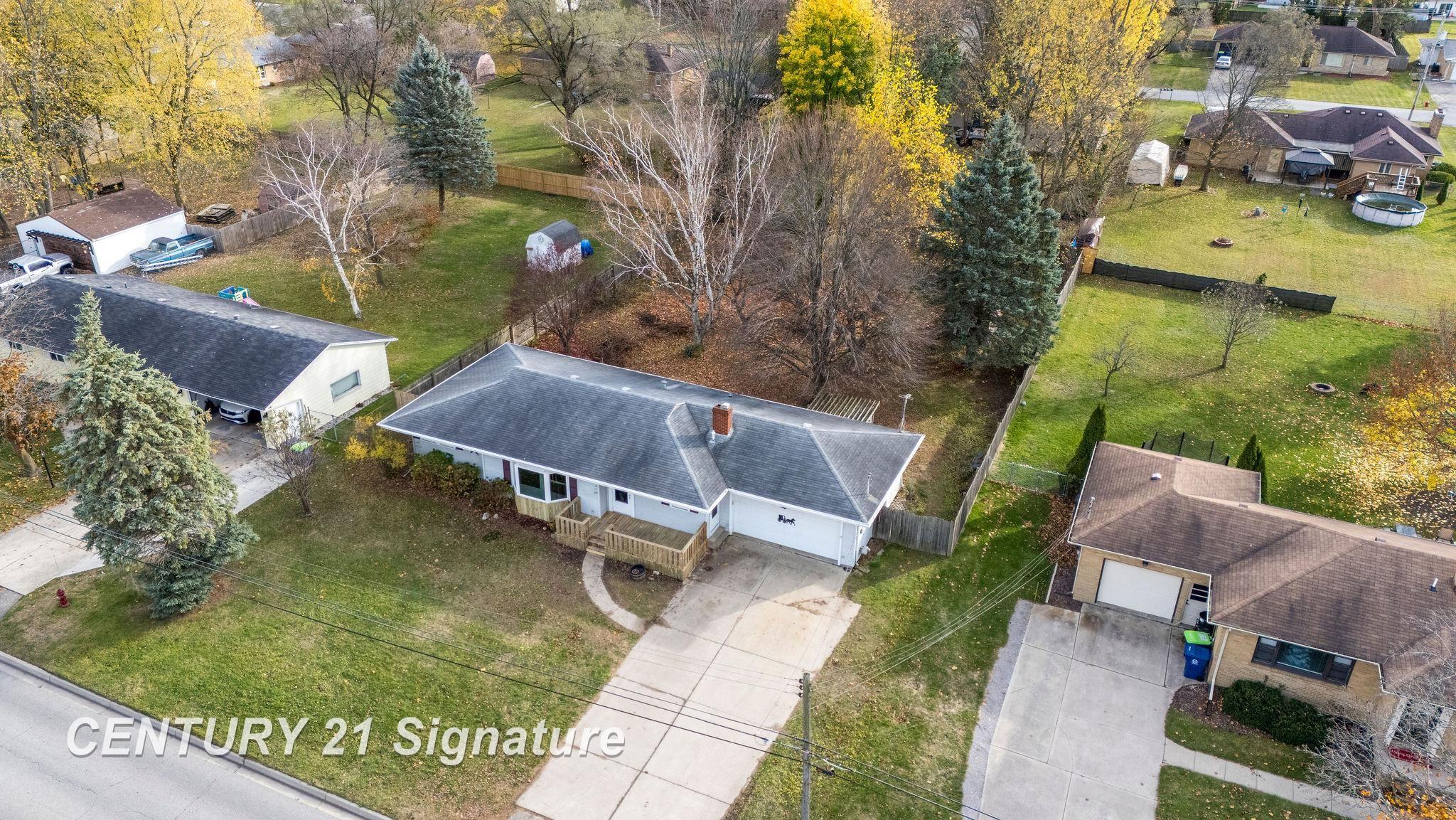 4571 Shattuck Road Saginaw, MI 48603 - Photo 21 of 27 50161200-ad326727-ca5a-47d1-a67e-d0afb4e869a0.JPG