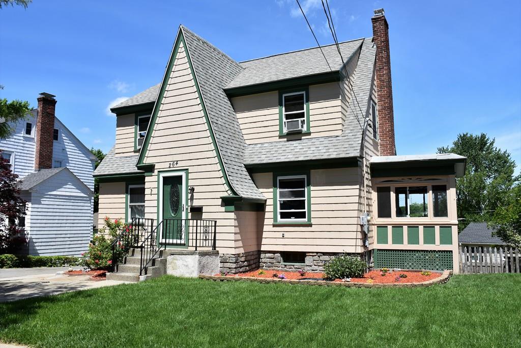 264 Beverly Road Worcester, MA 01605 - Photo 1 of 38
