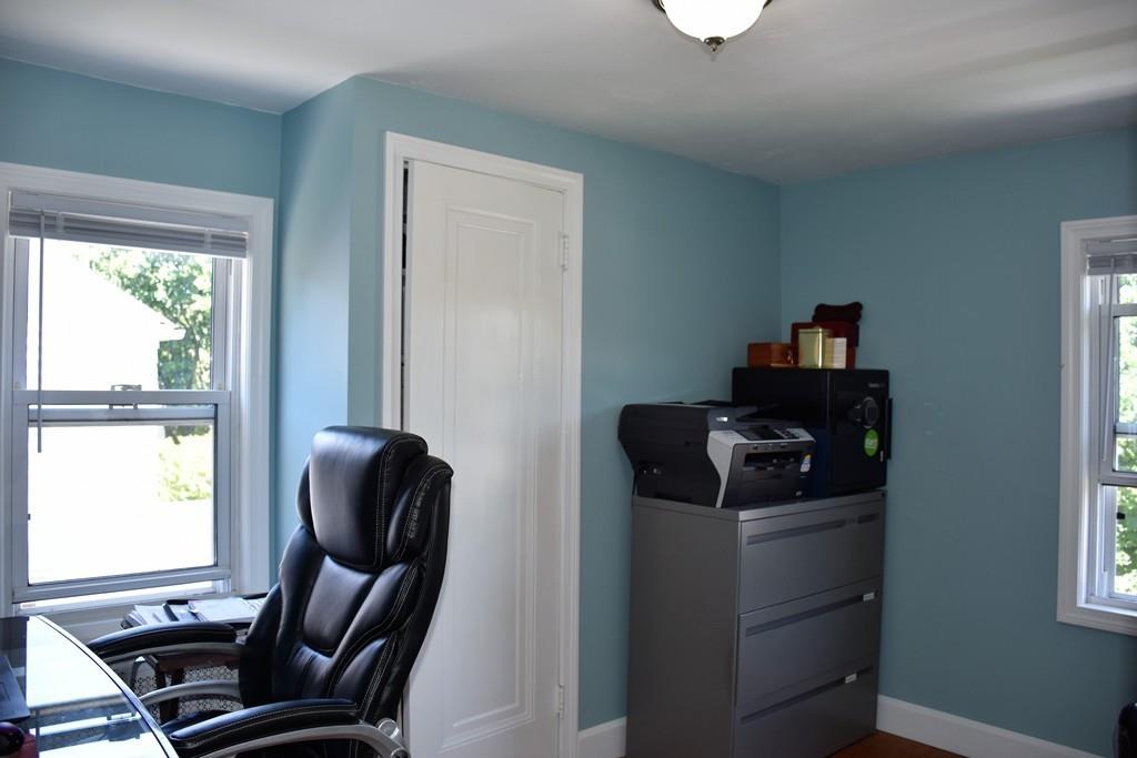 264 Beverly Road Worcester, MA 01605 - Photo 33 of 38