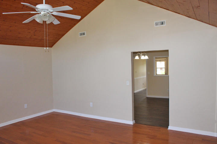 166 Ridgeview Drive Somerset, KY 42503 - Photo 11 of 22 IMG_9219
