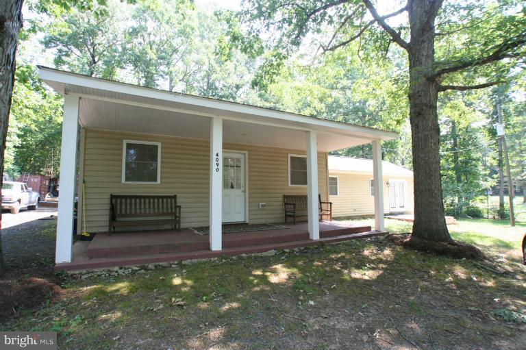 4090 Goldmine Road Goldvein, VA 22720 - Photo 3 of 18 Exterior (Front) v2