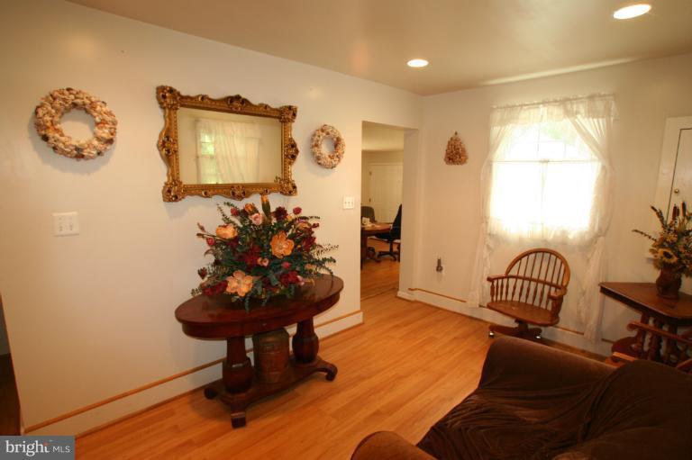 4090 Goldmine Road Goldvein, VA 22720 - Photo 7 of 18 Foyer & Sitting Area