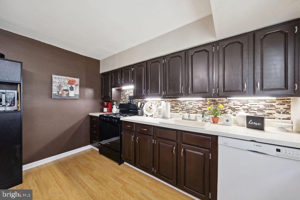 295 Jackson Road Mantua, NJ 08051 - Photo 3 of 35 Kitchen