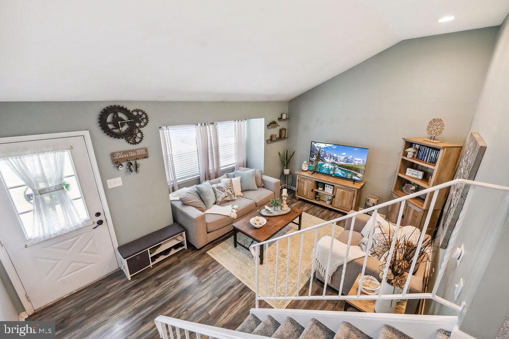 295 Jackson Road Mantua, NJ 08051 - Photo 7 of 35 Livingroom