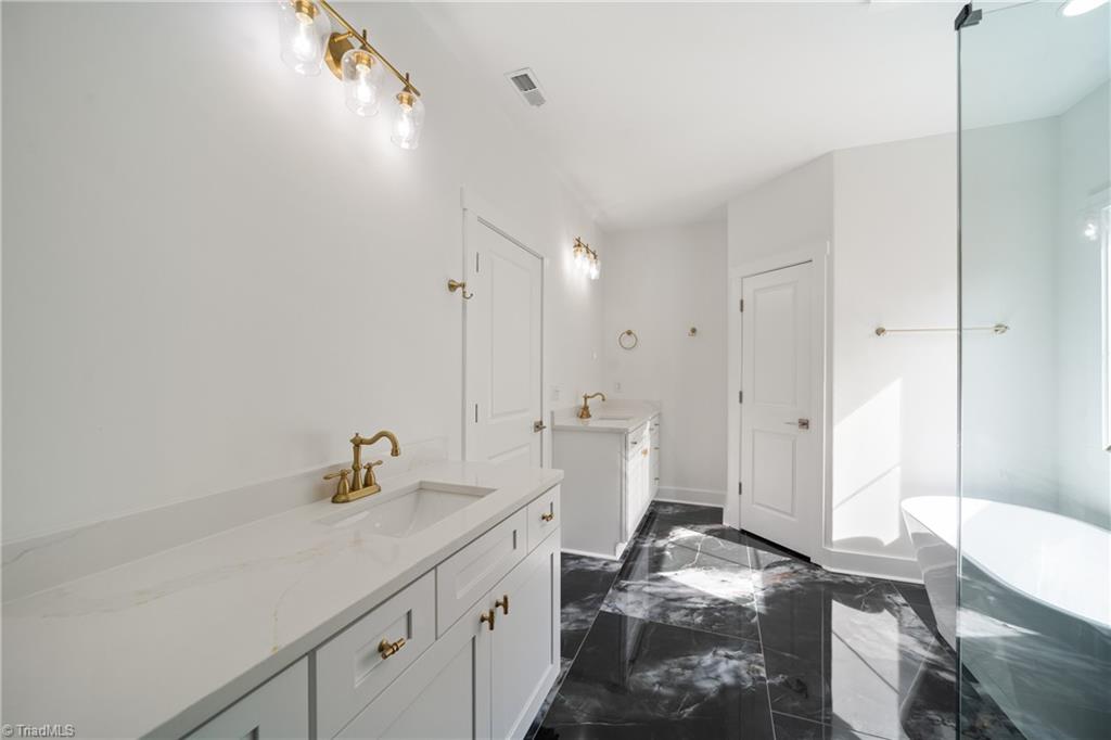108 Provence Court King, NC 27021 - Photo 33 of 49