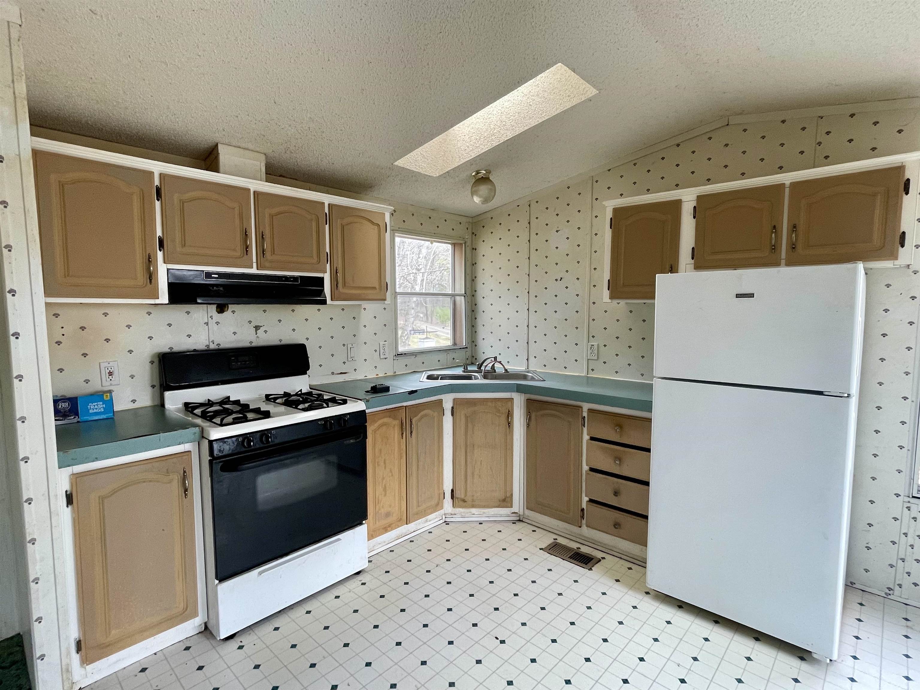 62 Maple Tree Lane Concord, VT 05824 - Photo 9 of 18