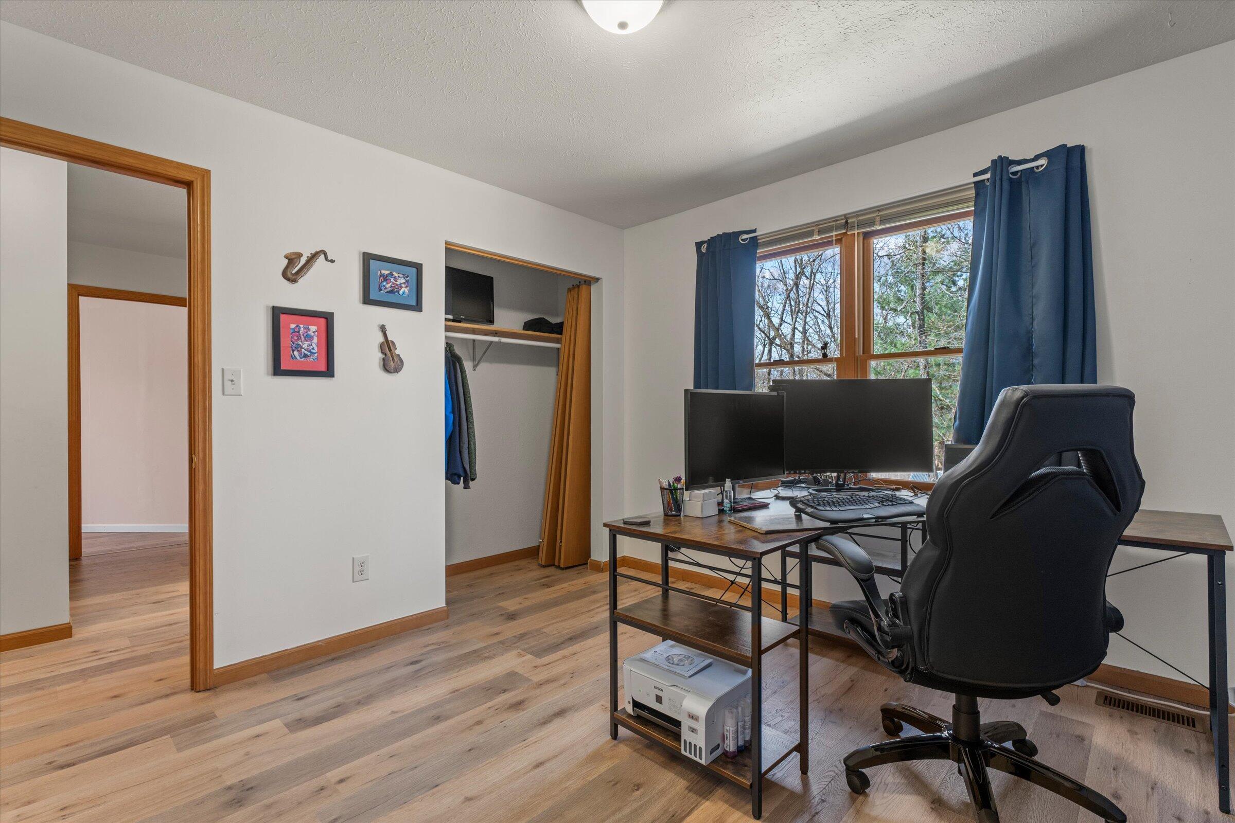 68600 Christiana Lake Road Edwardsburg, MI 49112 - Photo 27 of 47 23-DSC02065