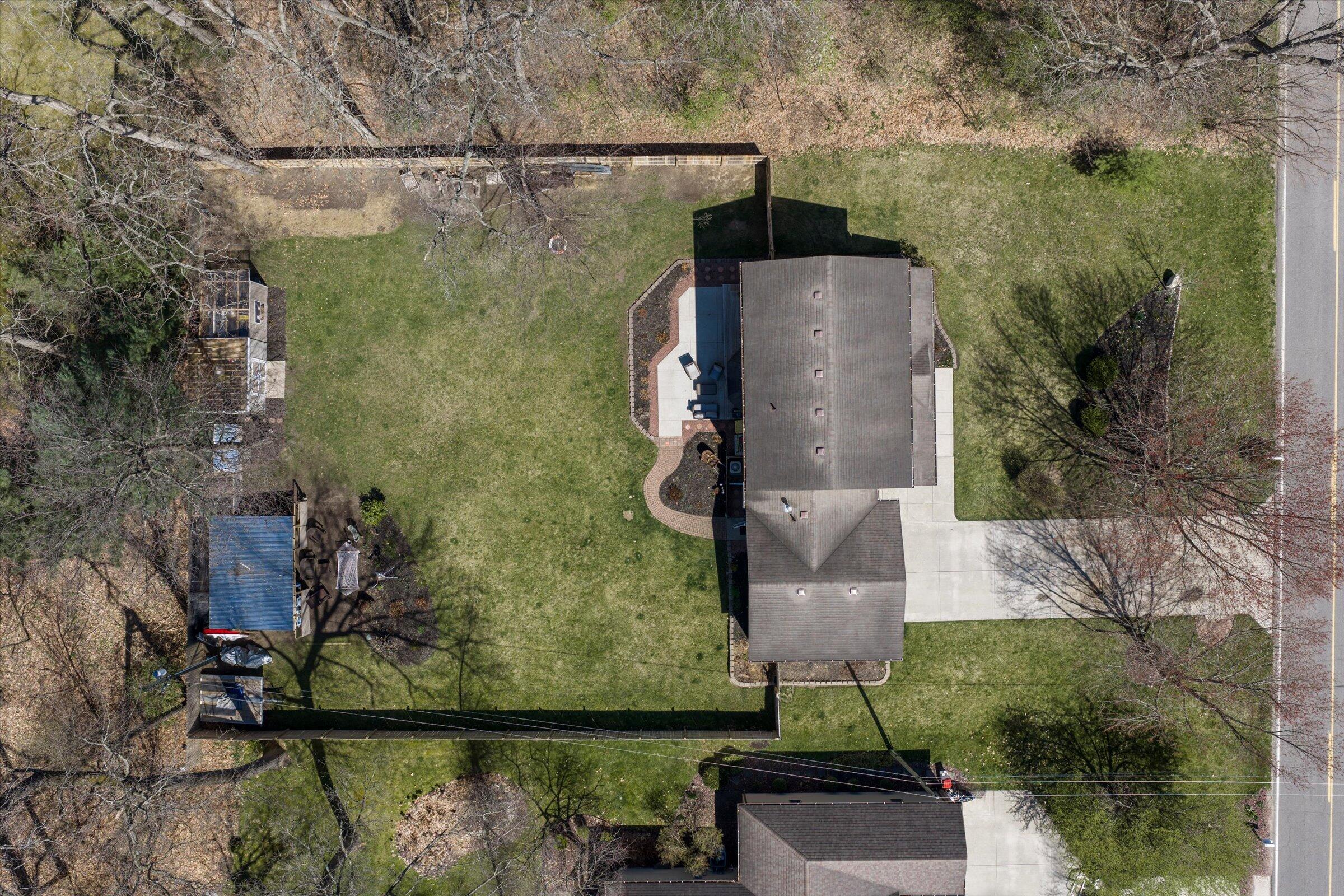 68600 Christiana Lake Road Edwardsburg, MI 49112 - Photo 45 of 47 45-DJI_20260411123342_0078_D