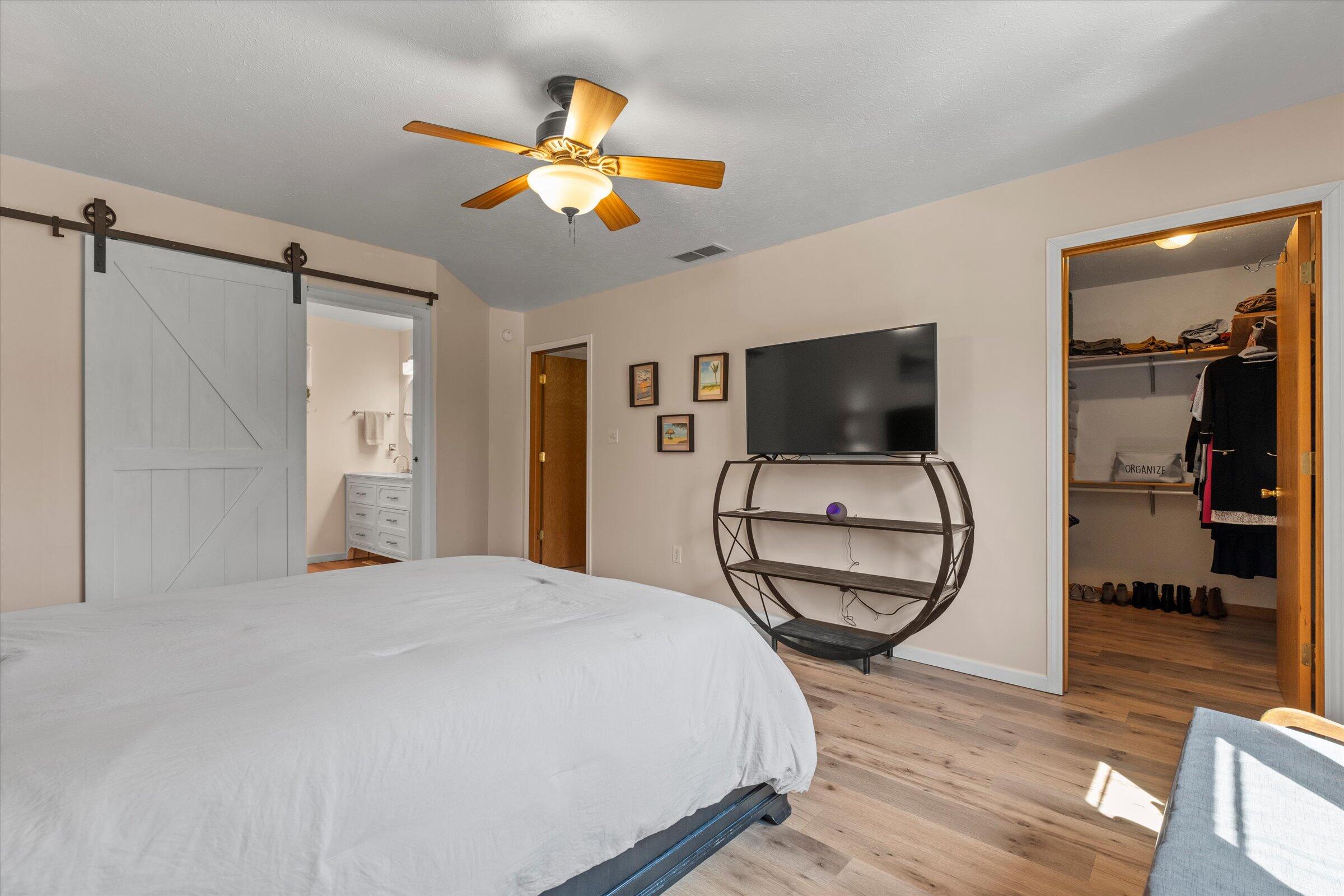 68600 Christiana Lake Road Edwardsburg, MI 49112 - Photo 6 of 47 25-DSC02090