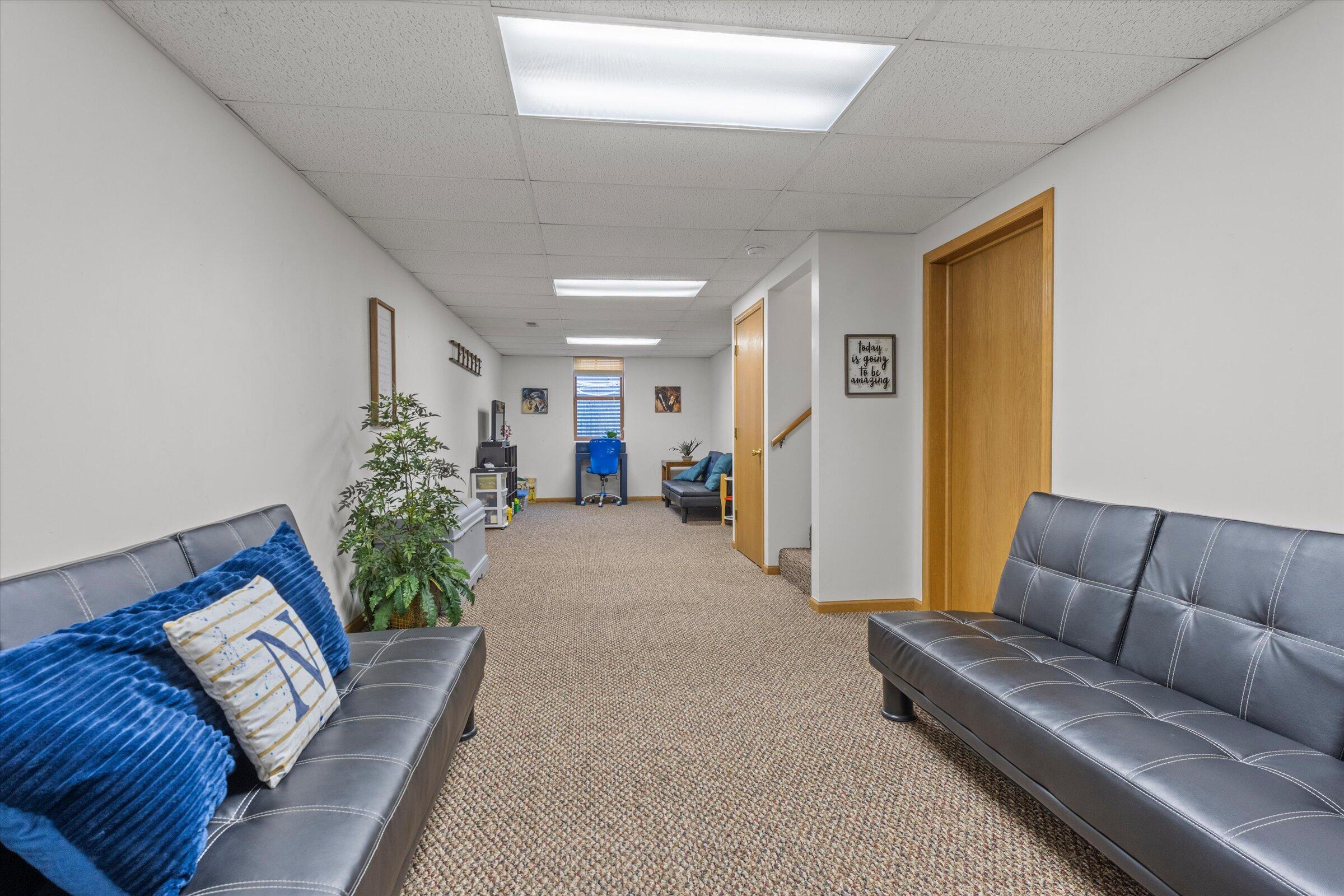 68600 Christiana Lake Road Edwardsburg, MI 49112 - Photo 7 of 47 28-DSC02035