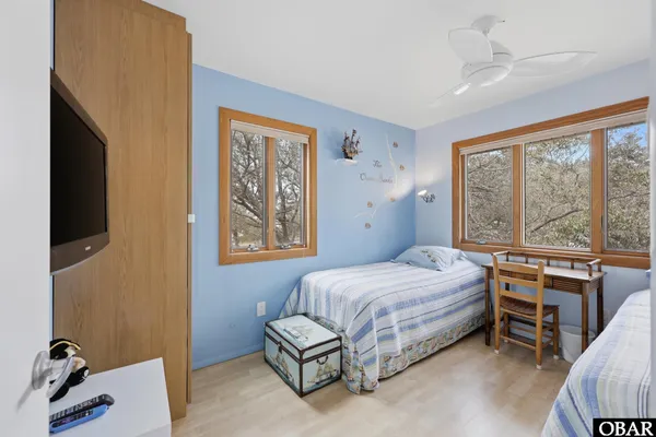 $899,000 | 125 Seabreeze Drive, Kitty Hawk, NC 27949