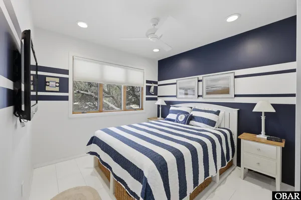 $899,000 | 125 Seabreeze Drive, Kitty Hawk, NC 27949