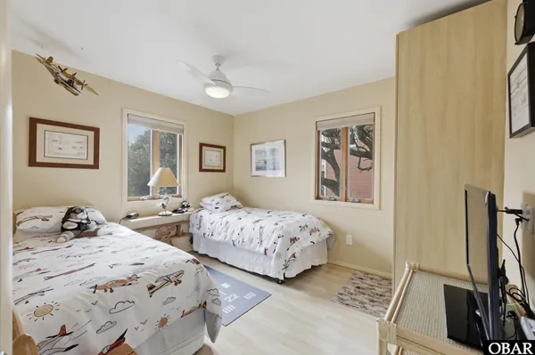 $899,000 | 125 Seabreeze Drive, Kitty Hawk, NC 27949