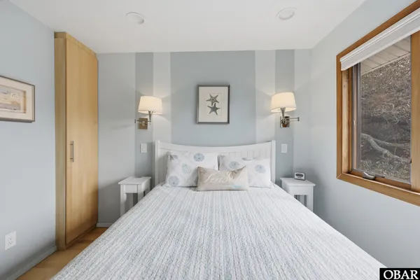 $899,000 | 125 Seabreeze Drive, Kitty Hawk, NC 27949