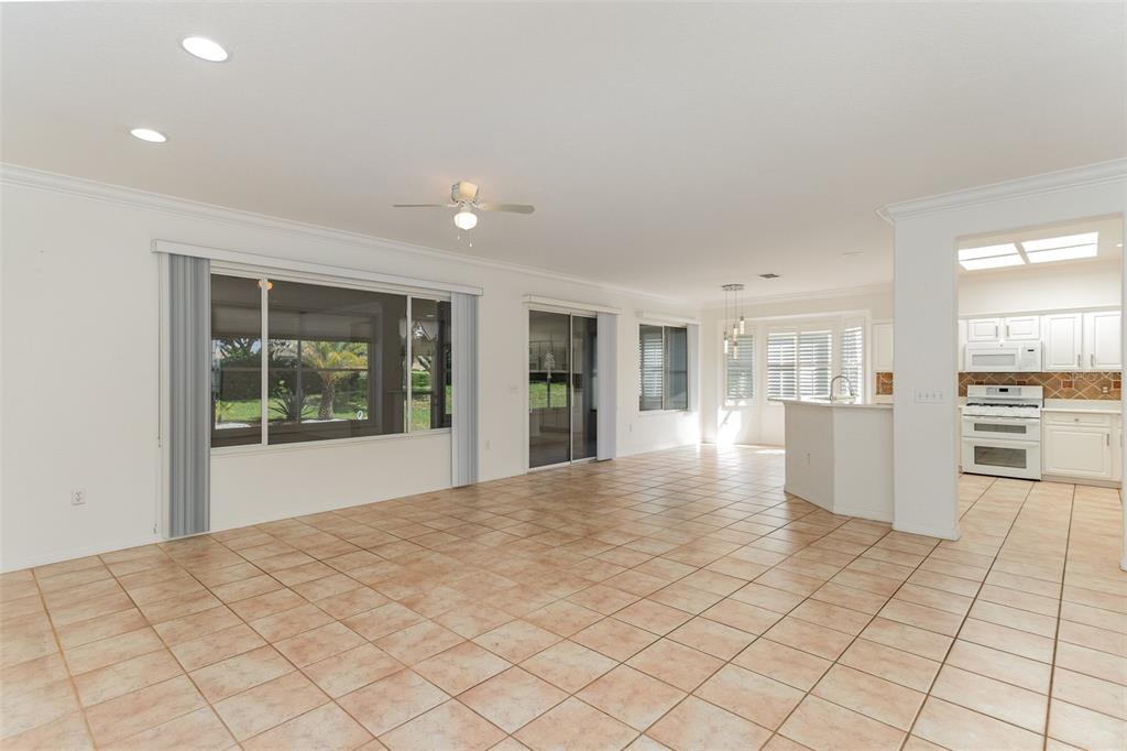 12857 Southeast 92nd Court Road Summerfield, FL 34491 - Photo 9 of 29 Gallery Image 9