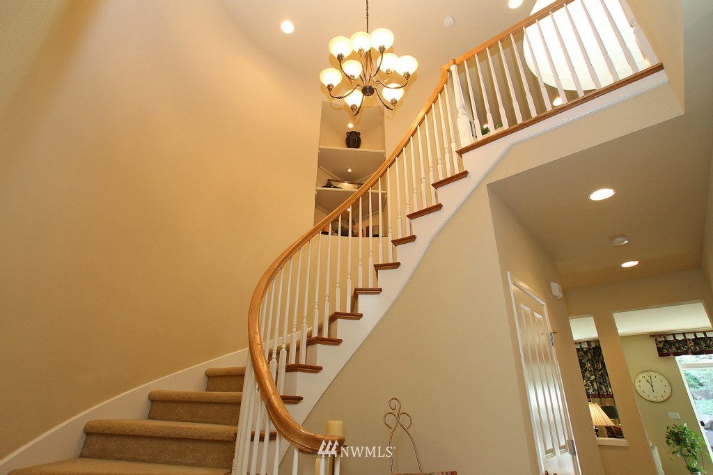 16571 Southeast 162nd Street Renton, WA 98058 - Photo 2 of 25 Gallery Image 2