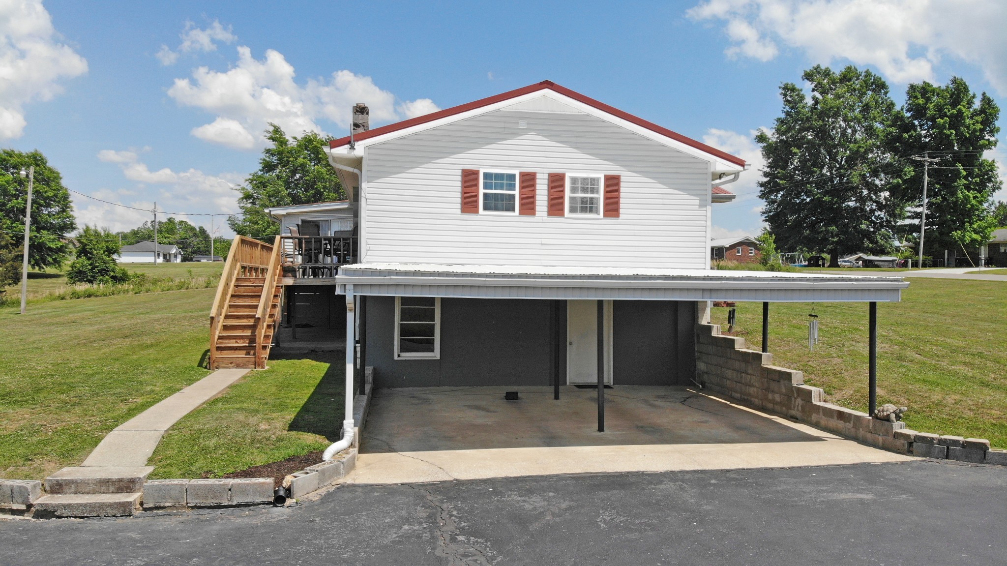 2065 Austin Road Lafayette, TN 37083 - Photo 2 of 36