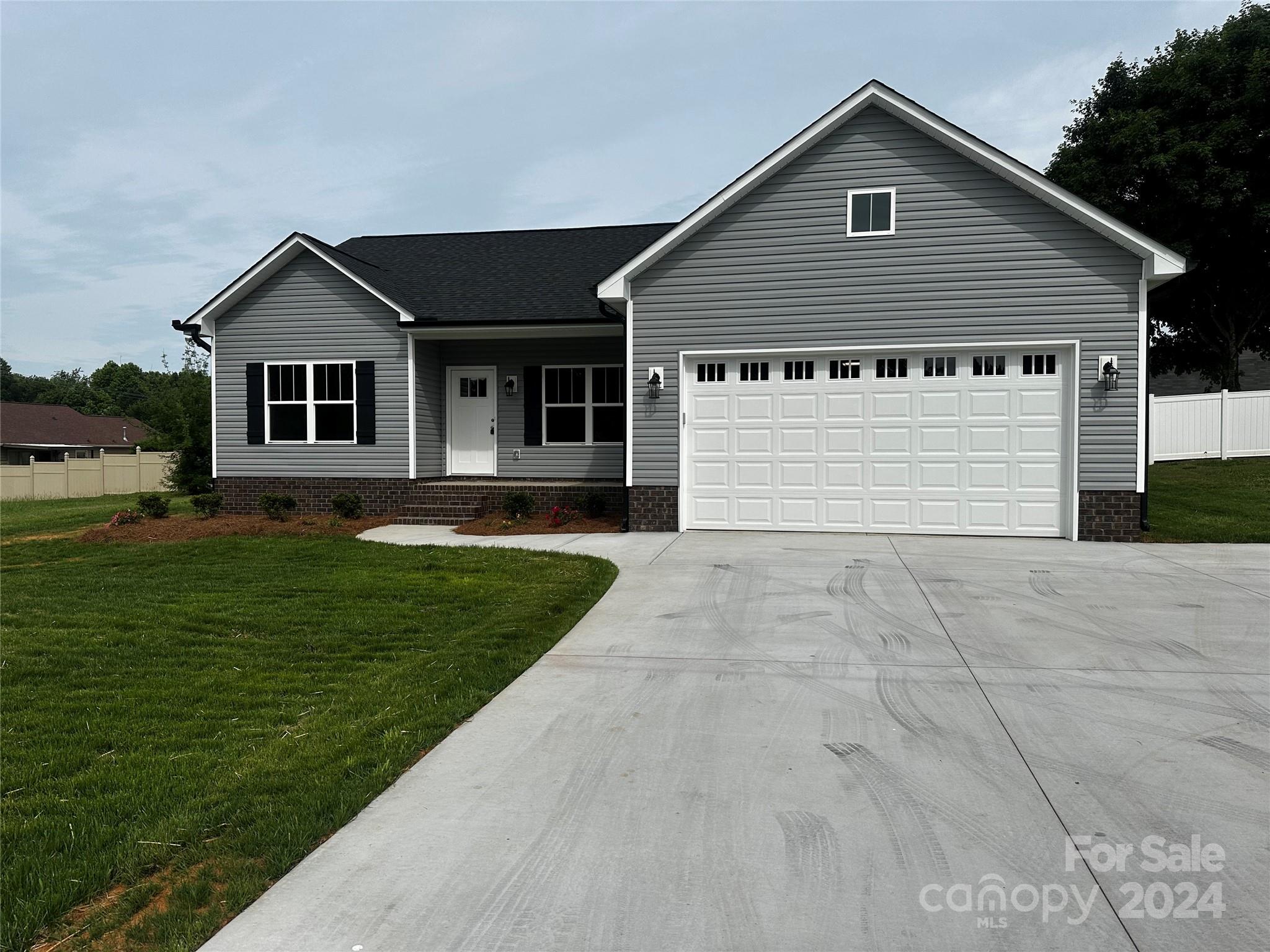 3108 Winston Dr Northwest