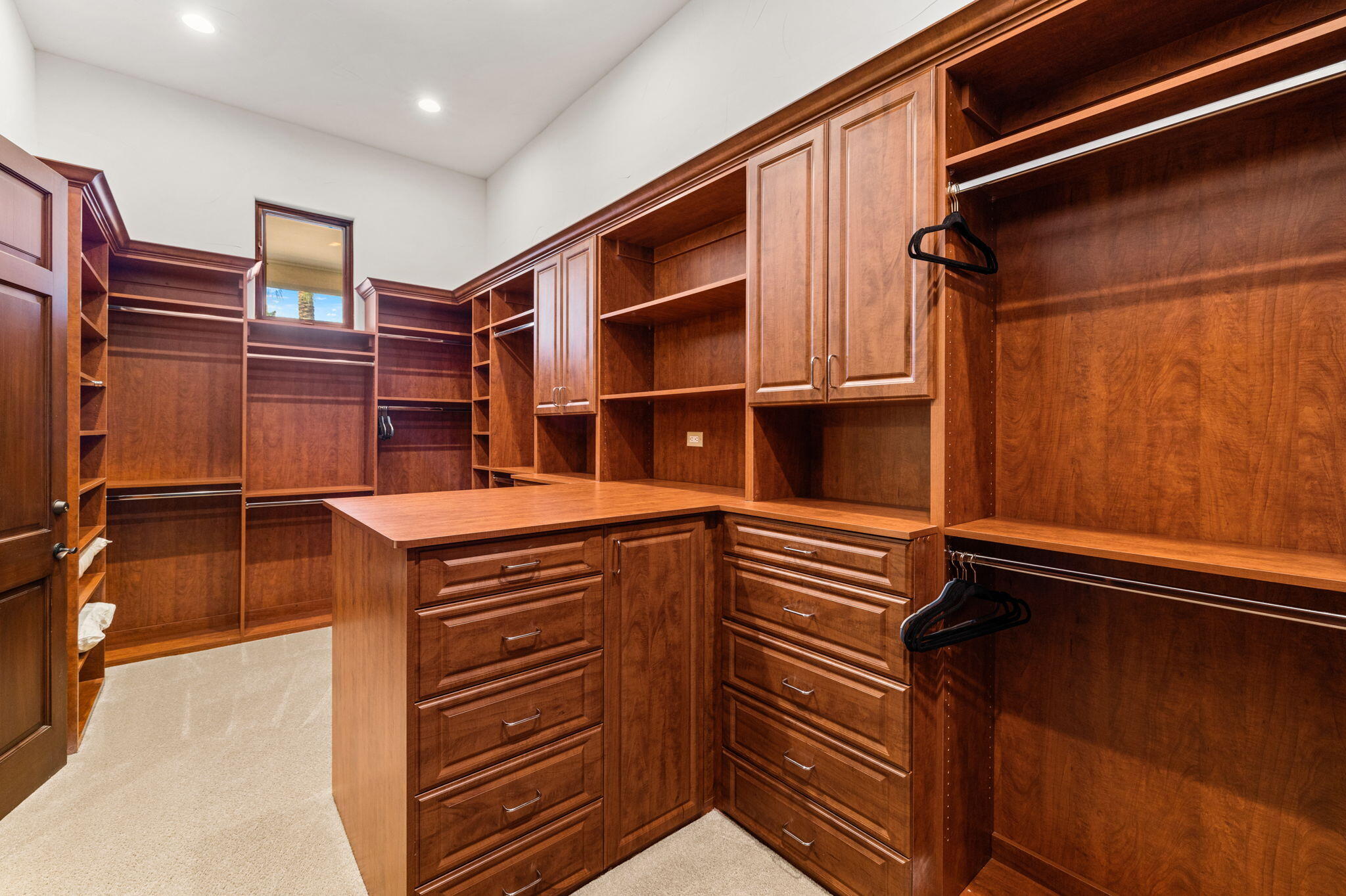 72033 Clancy Lane Rancho Mirage, CA 92270 - Photo 49 of 83 a view of walk in closet