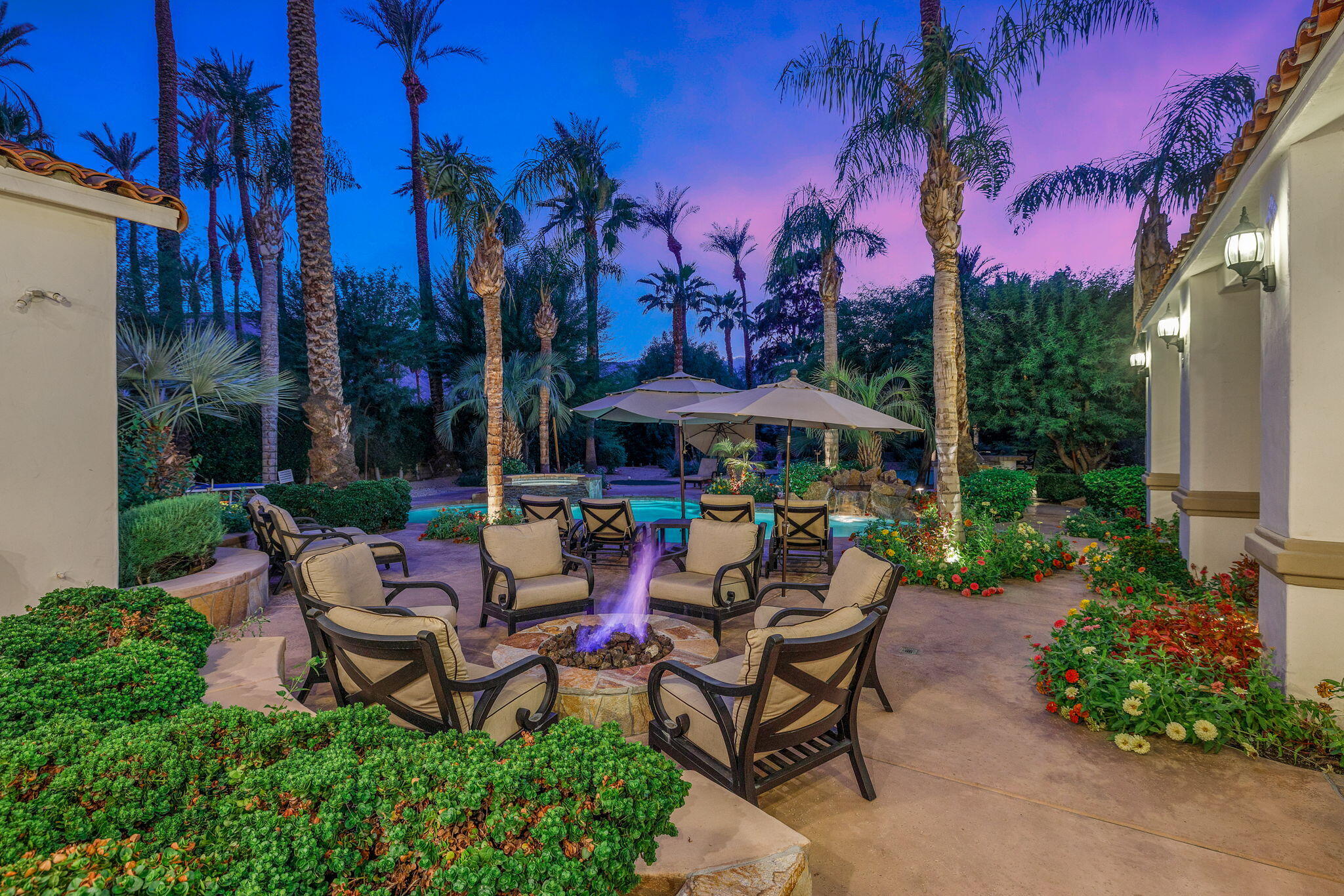72033 Clancy Lane Rancho Mirage, CA 92270 - Photo 5 of 83 a view of a backyard with sitting area