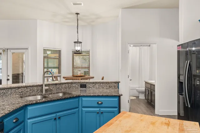 $600,000 | 5469 North Shore Road, Pensacola, FL 32507