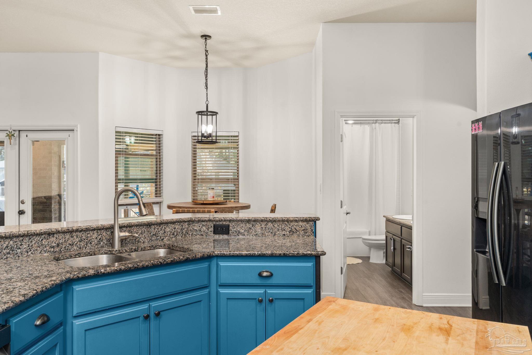 5469 North Shore Road Pensacola, FL 32507 - Photo 12 of 56