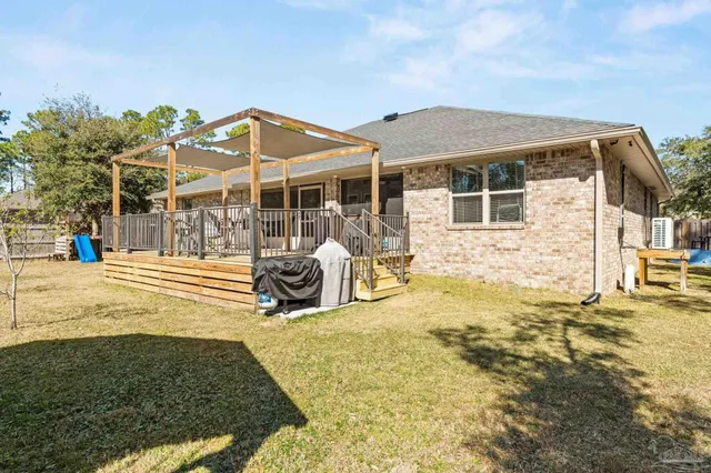 $600,000 | 5469 North Shore Road, Pensacola, FL 32507
