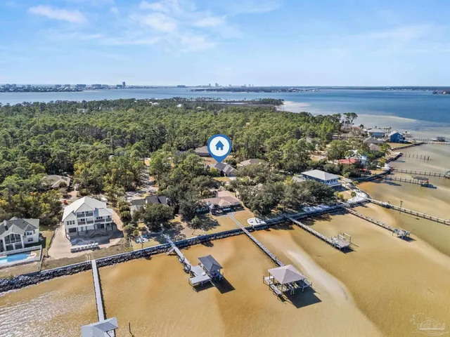 $600,000 | 5469 North Shore Road, Pensacola, FL 32507