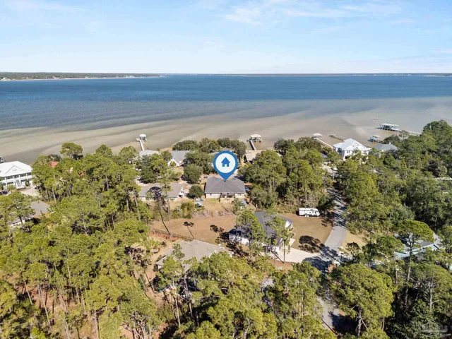 $600,000 | 5469 North Shore Road, Pensacola, FL 32507
