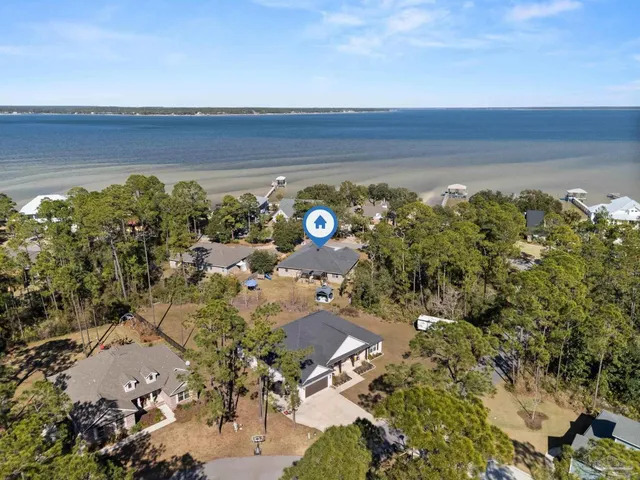$600,000 | 5469 North Shore Road, Pensacola, FL 32507