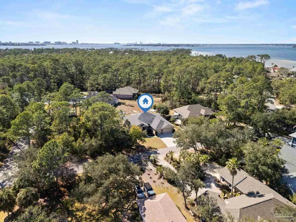 $599,000 | 5469 North Shore Road, Pensacola, FL 32507
