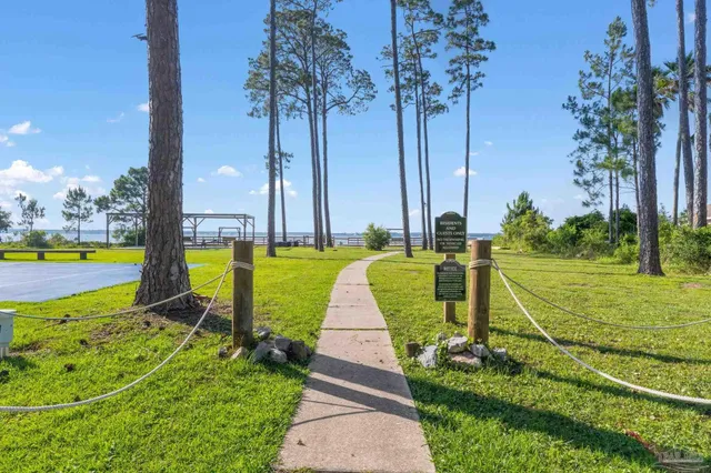 $600,000 | 5469 North Shore Road, Pensacola, FL 32507