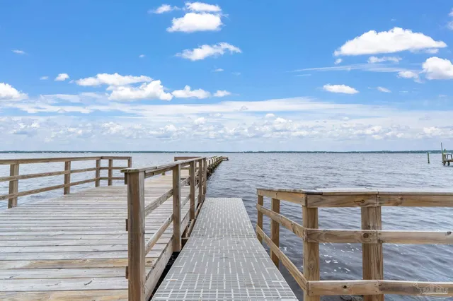 $600,000 | 5469 North Shore Road, Pensacola, FL 32507