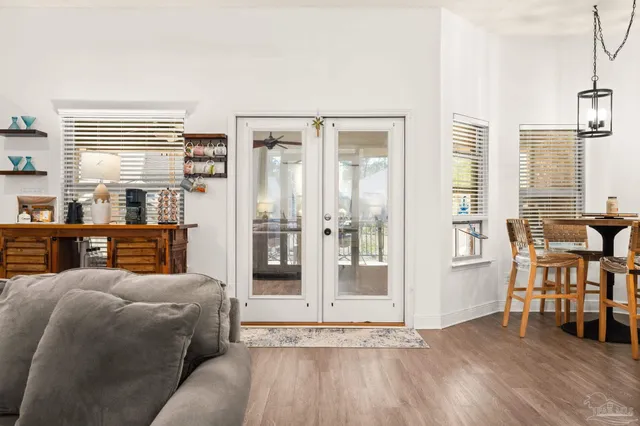 $600,000 | 5469 North Shore Road, Pensacola, FL 32507