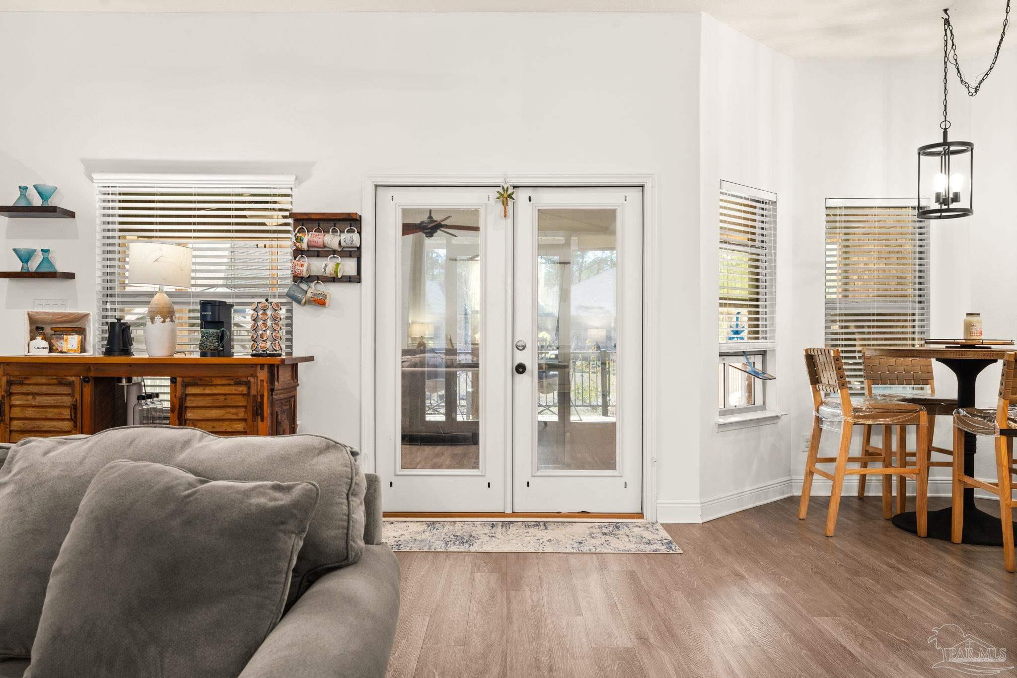 5469 North Shore Road Pensacola, FL 32507 - Photo 7 of 56