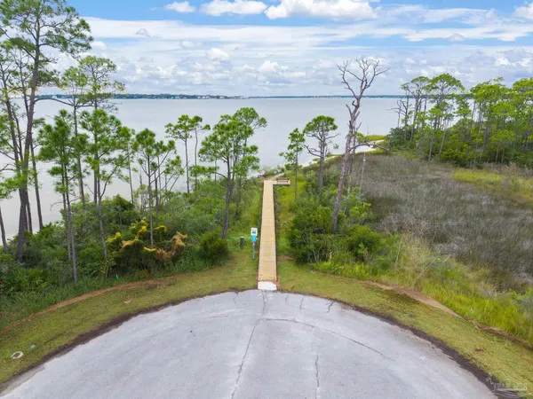$599,000 | 5469 North Shore Road, Pensacola, FL 32507