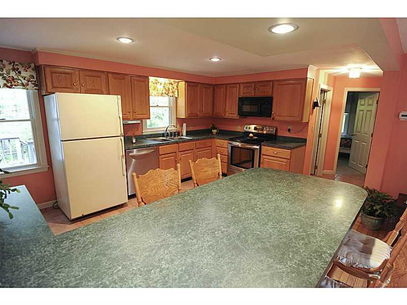 2 County Road York, ME 03902 - Photo 4 of 21 Kitchen.
