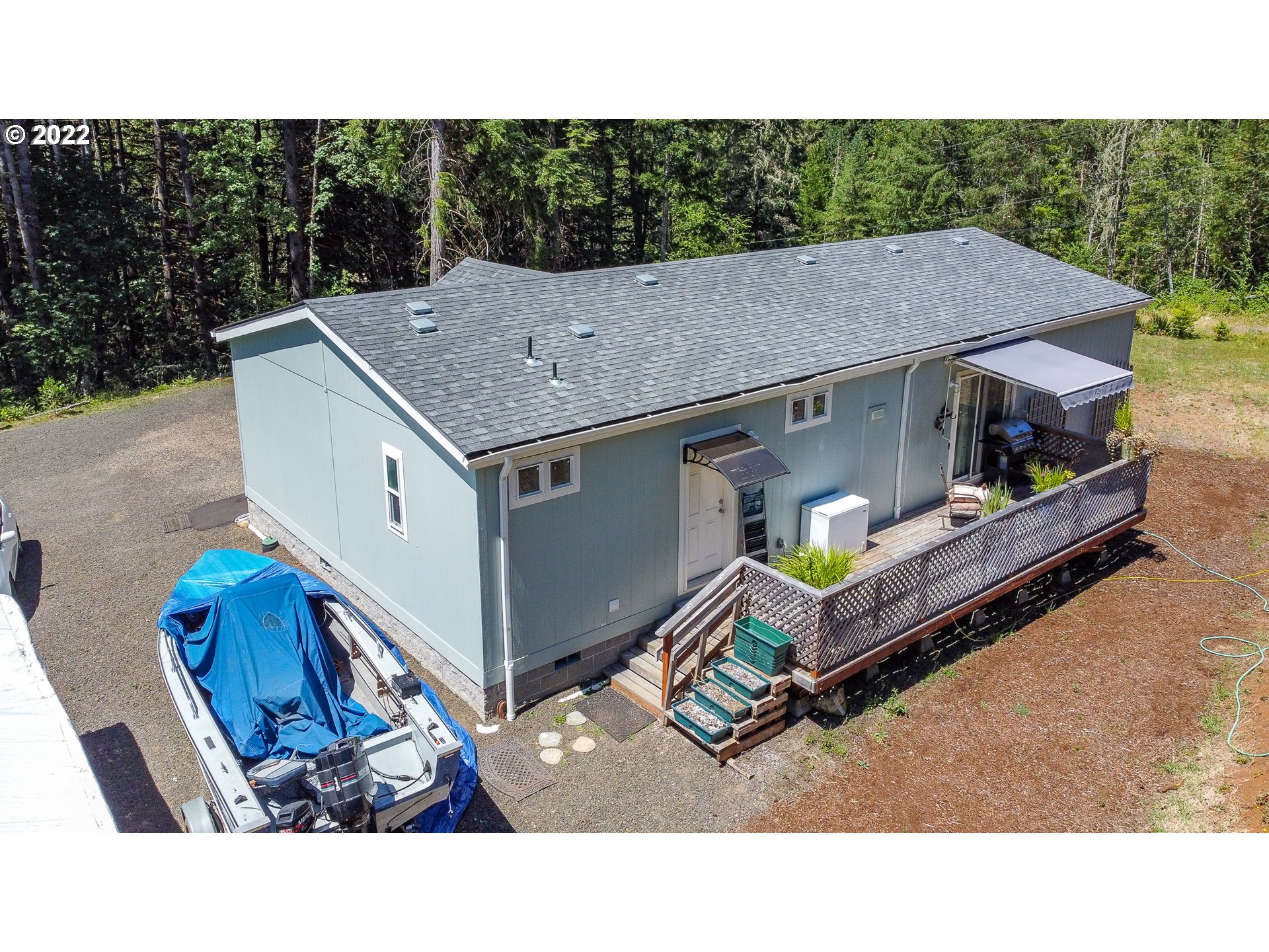 37220 Tree Farm Road Springfield, OR 97478 - Photo 20 of 32 a aerial view of a house with porch