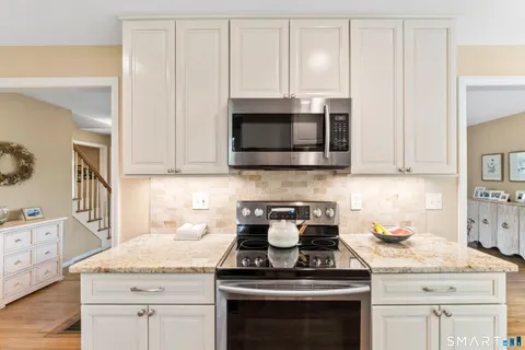 $700,000 | 24 Ridgedale Road, Bethel, CT 06801