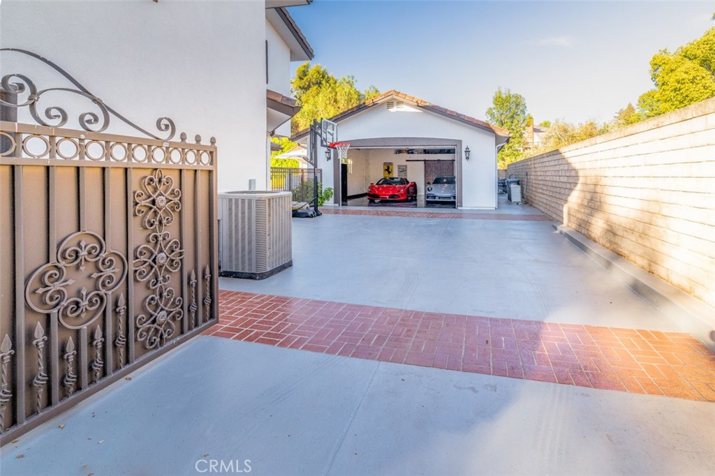 586 Valley Gate Road Simi Valley, CA 93065 - Photo 55 of 57 South Side RV parking