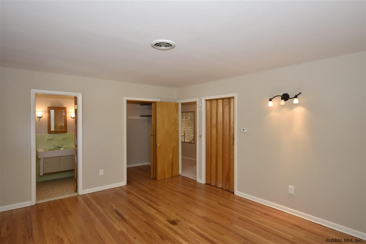 1008 Fairlane Road Rotterdam, NY 12306 - Photo 17 of 27 Photo 17