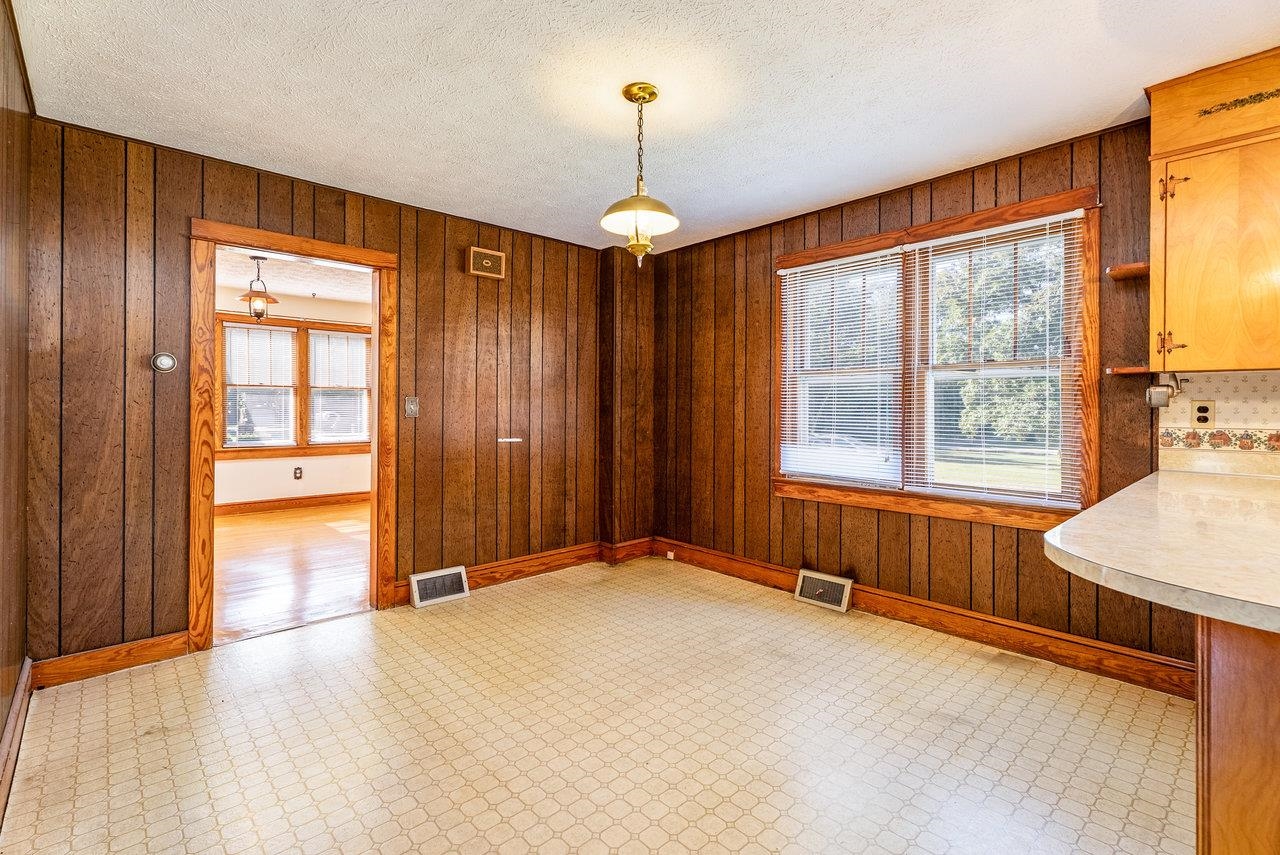 2036 Fleeburg Road Shenandoah, VA 22849 - Photo 11 of 51 Gallery Image 11